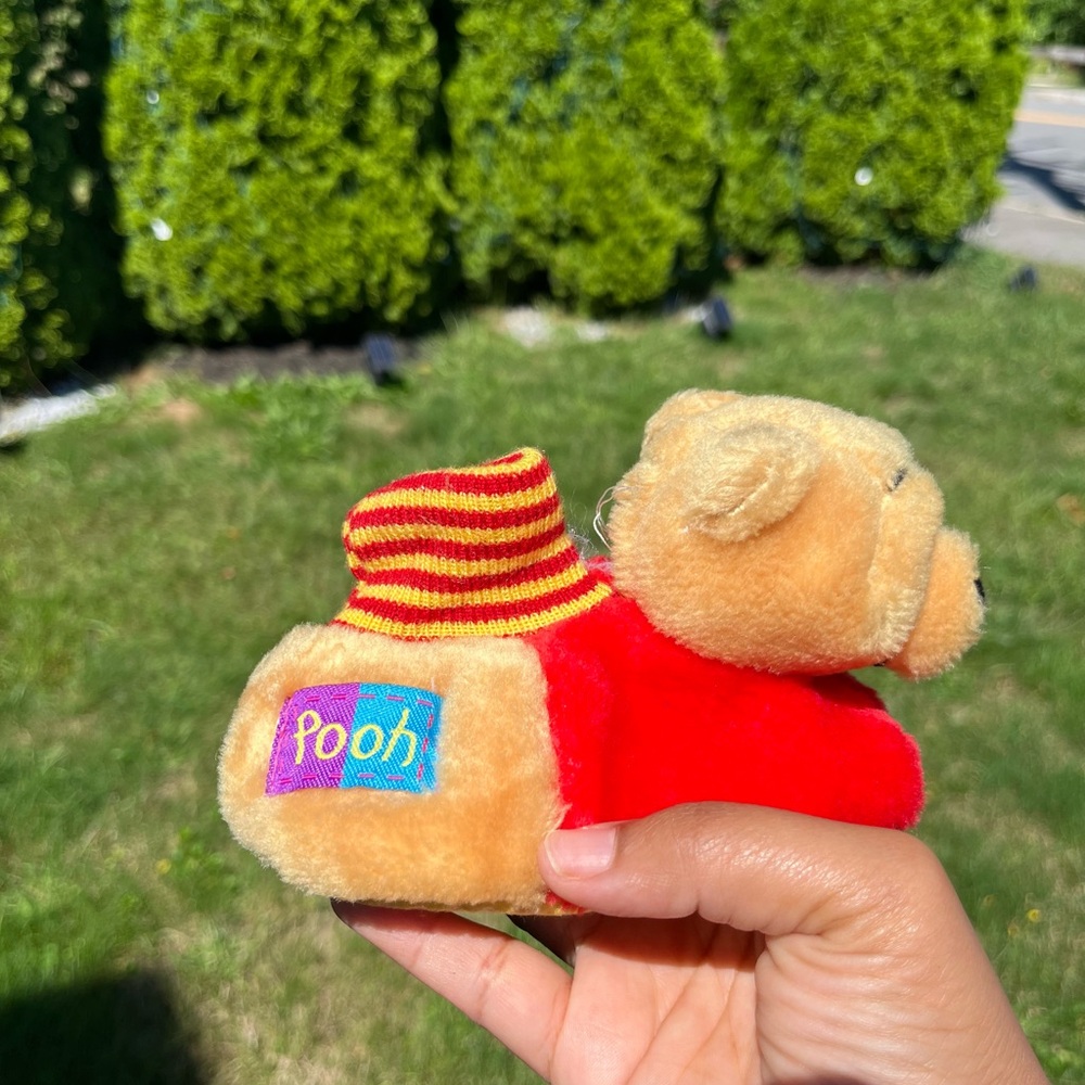 Vintage Winnie the Pooh slippers sz 3/4C
